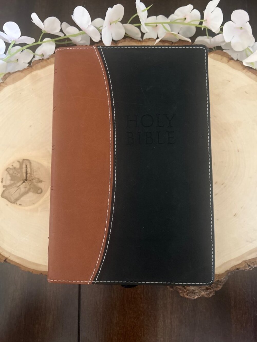 KJV Gift & Award Bible Leather-Look Brown & Black Italian Duo-Tone By Zondervan